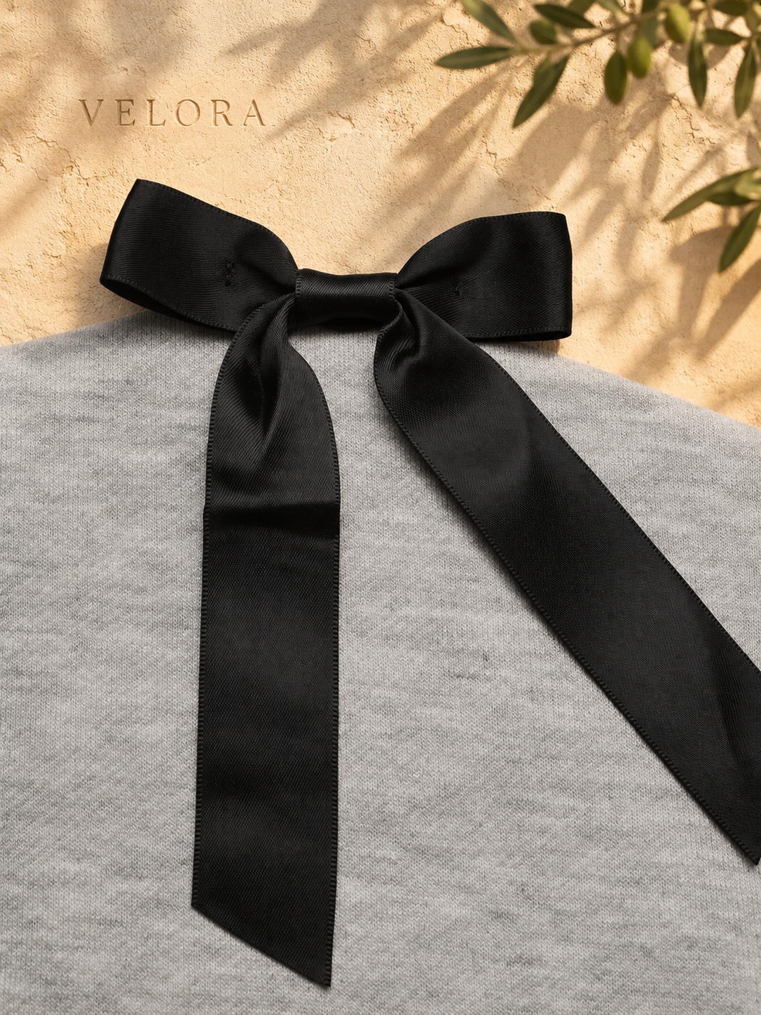 VELORA bow sweatshirt detail 9 on Mediterranean plaster