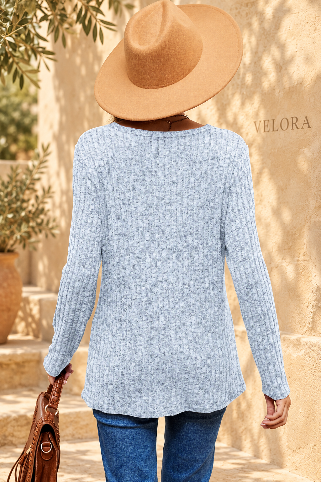 VELORA eyelet ribbed top look 20 on Mediterranean plaster