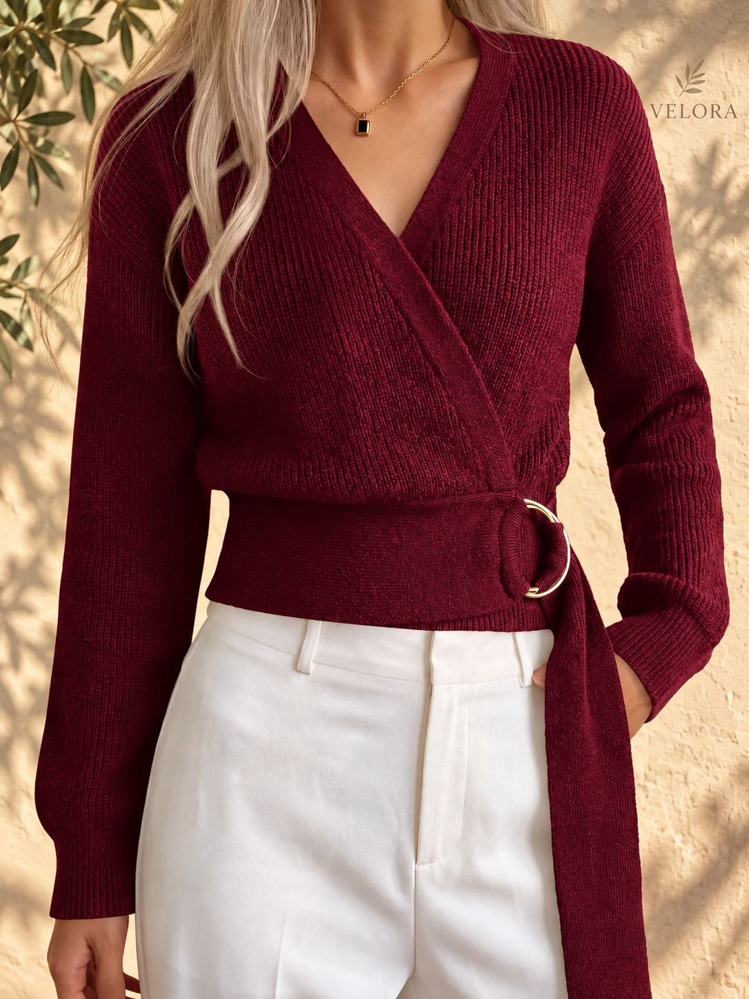 VELORA metal-ring sweater look 13 on Mediterranean plaster