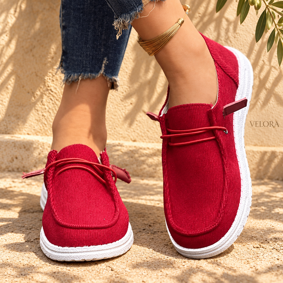 VELORA slip-ons look 1 on Mediterranean plaster